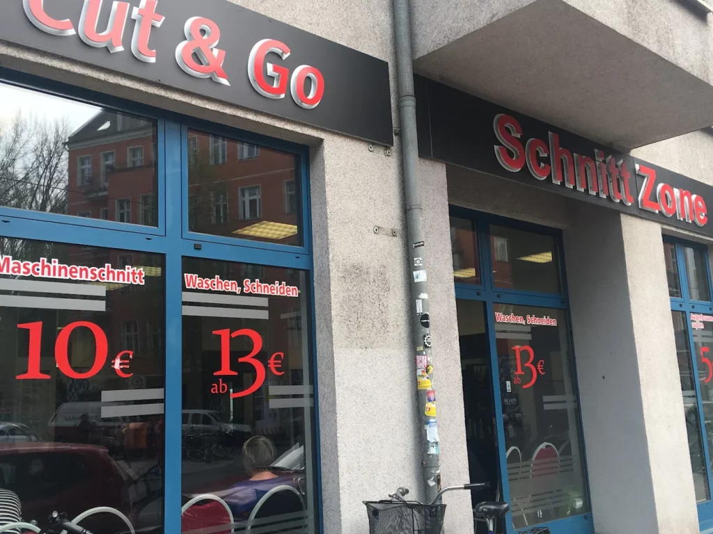 Foto: Schnitt Zone - CUT & GO Kopernikusstrasse